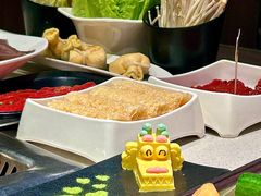 -海底捞火锅鲜切牛肉主题店(长寿路店)