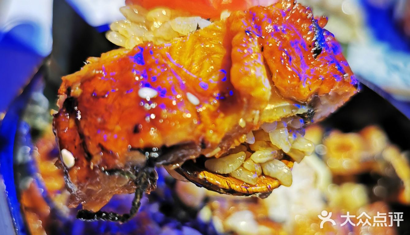 三重口感 浓郁巧克力蛋糕打底+冰激凌