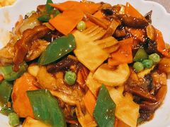 灵山什锦-品渔味湖鲜馆(拈花湾店)