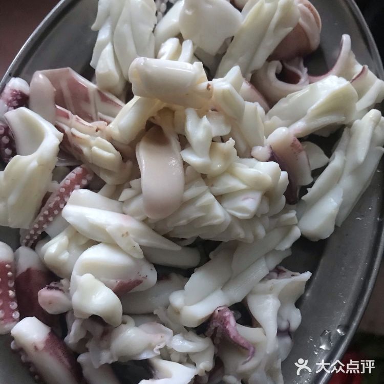 辛苦老妈子每天都会早起煮一天的饭菜