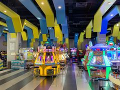 -反斗乐园π·电玩·高空拓展·蹦床(龙华天虹店)