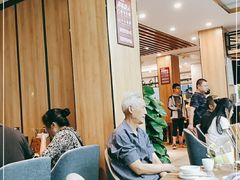 大堂-有红鸡毛店·川菜(建设路店)