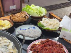 -重庆故事姊妹老火锅(财经学院店)