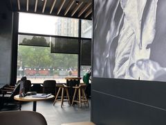 靠窗位-星巴克(苏州西蒙店)
