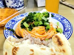 腊汁肉夹馍-钰园秦镇米皮(长安西路三兴园店)