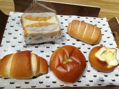 -沁屋面包店(人民东路店)