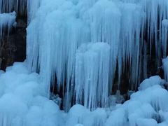 -大平台龙居瀑布旅游区