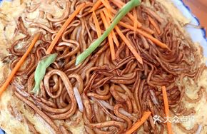 Shaved Noodle Stir-Fry with Egg and Meat
