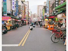 -六合夜市