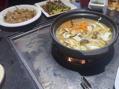 -有一锅·野生菌黑山羊腊排骨火锅(古城北门店)