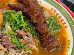 卤鸡爪-亚皆老街南宁老友粉·米粉(印象城店)