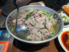 -全牛匠·乐山跷脚牛肉(西单华威约饭街店)