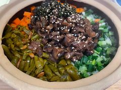 -左庭右院鲜牛肉火锅(金山万达店)