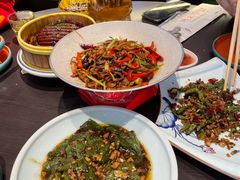 -川流不息·地道川菜·小龙虾(松东路店)