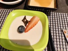 西式甜品-亚洲国际大酒店·云顶阁旋转自助餐厅