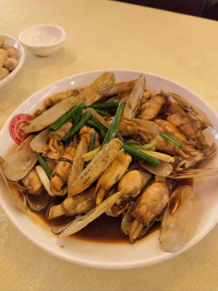 小眼镜大排档(万佳东方店)-"去厦门的游客都知道的平价海鲜店,价格真