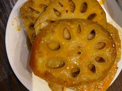 -爆炸头阿姨小四川正宗川味小吃(无任何分店)