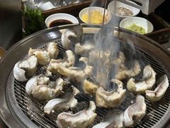 -围炉肉舍•炭烤活鳗•丹东海鲜烤肉(步行街店)