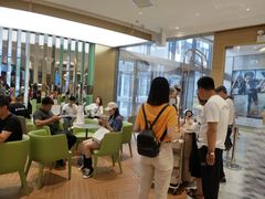 等位区-奈雪的茶(凯德新都心店)