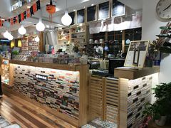 -猫的天空之城概念书店(丽江古城饮玉巷店)