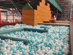 -极限PLAY运动娱乐新世界·团建派对潮玩休闲馆·室内蹦极高空游乐园