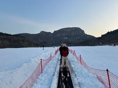 -济南卧虎山滑雪场