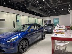 -TESLA 特斯拉(北京颐堤港体验店)