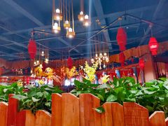 大堂-老滇山寨•云南特色菜•地方菜•民族风情歌舞表演(金碧店)