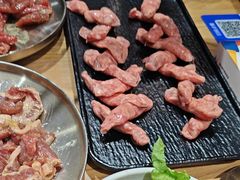 -青瓦餐厅·生鱼片·韩园烤肉(西塔店)