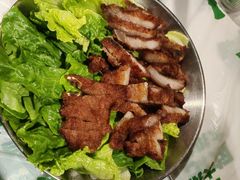 生菜蒜香排骨-欧记大排档·景德菜(上海首店)