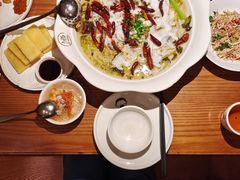 -江渔儿酸菜鱼专门店(明珠广场店)