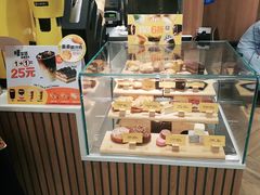 面包甜点陈列柜-麦当劳(厦门北站店)