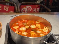 -尚尚仙·酸汤猪手·猪肚鸡火锅(华联万柳购物中心店)