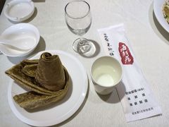 -赶海部落海鲜城(海阳路店)