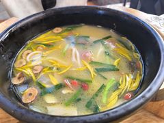-桥香园过桥米线(国贸店)