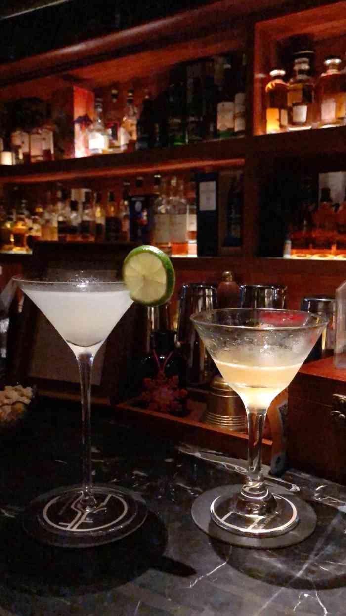 北岩威士忌吧-"一家还蛮有feel的小酒吧.冬天和夏天."-大众点评移动版