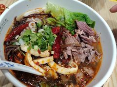 -甘掌门·化州驰名牛杂粉(越秀店)