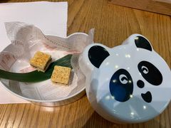 -美食小镇·观赏珍稀鸟类·长隆熊猫酒店