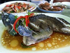 -四川小胡子海鲜(丁村万人海鲜广场店)