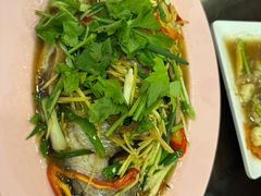 -J Daeng Seafood