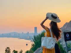 -银沙滩浴场