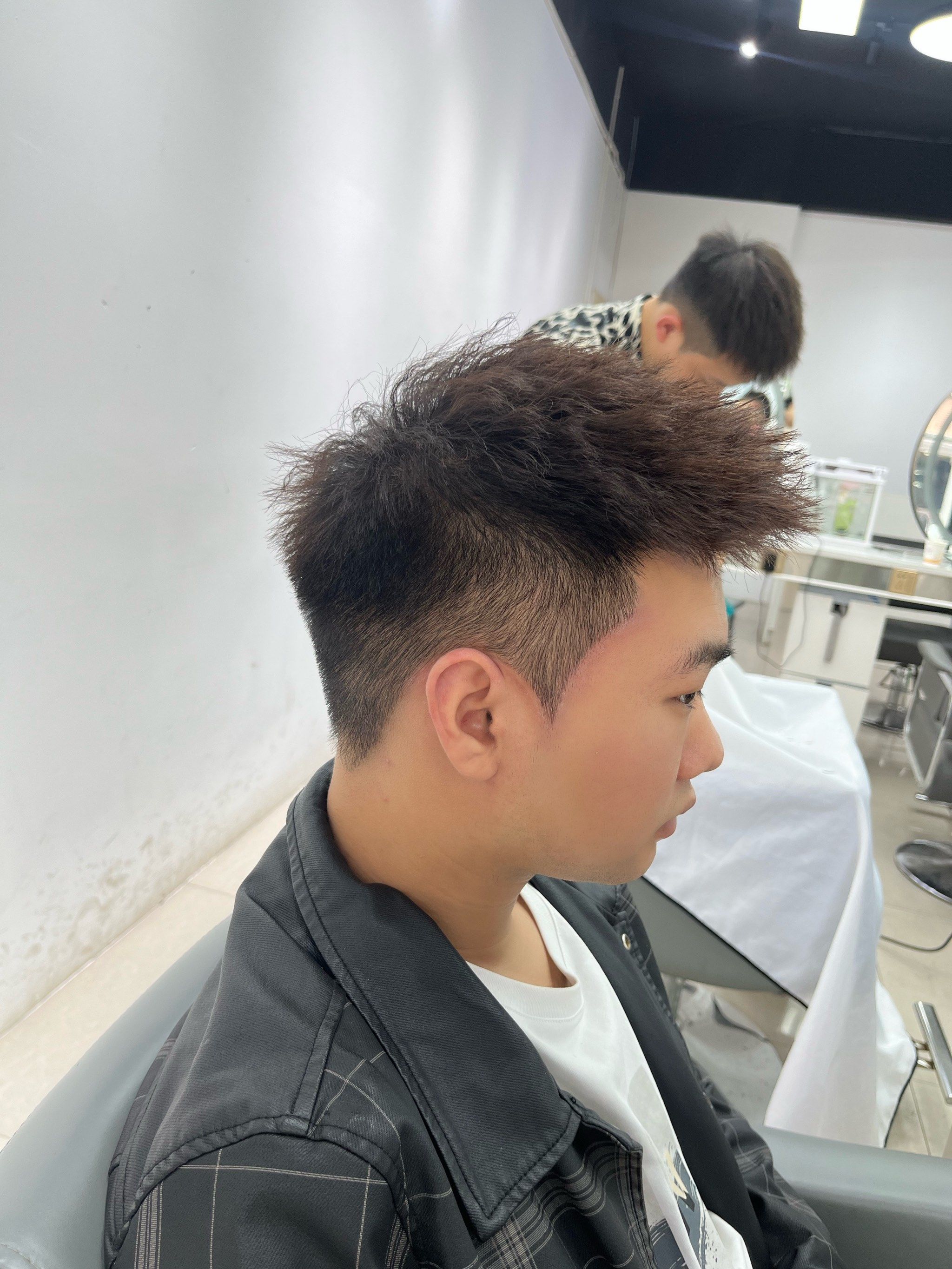 春游就必须做个发型「储时美容美发」