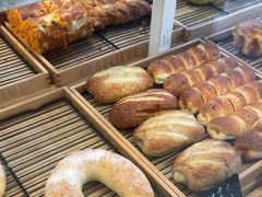 -焙丽拾光(麦凯乐直营店)
