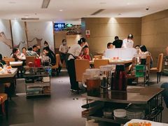 大堂-海底捞火锅鲜切牛肉主题店(长寿路店)