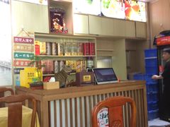 -官塘陈记鱼生·潮汕砂锅粥·牛肉火锅(潮枫路总店)