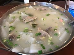 -余杨鸭鸭餐厅