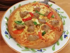 牛肉披萨-萨莉亚意式餐厅(新洲家乐福店)