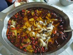 -鑫巴蜀小镇 · 水煮鱼专研店(玉桥店)