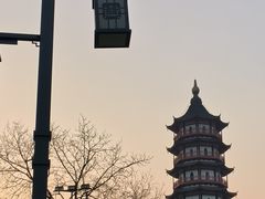 -绳金塔