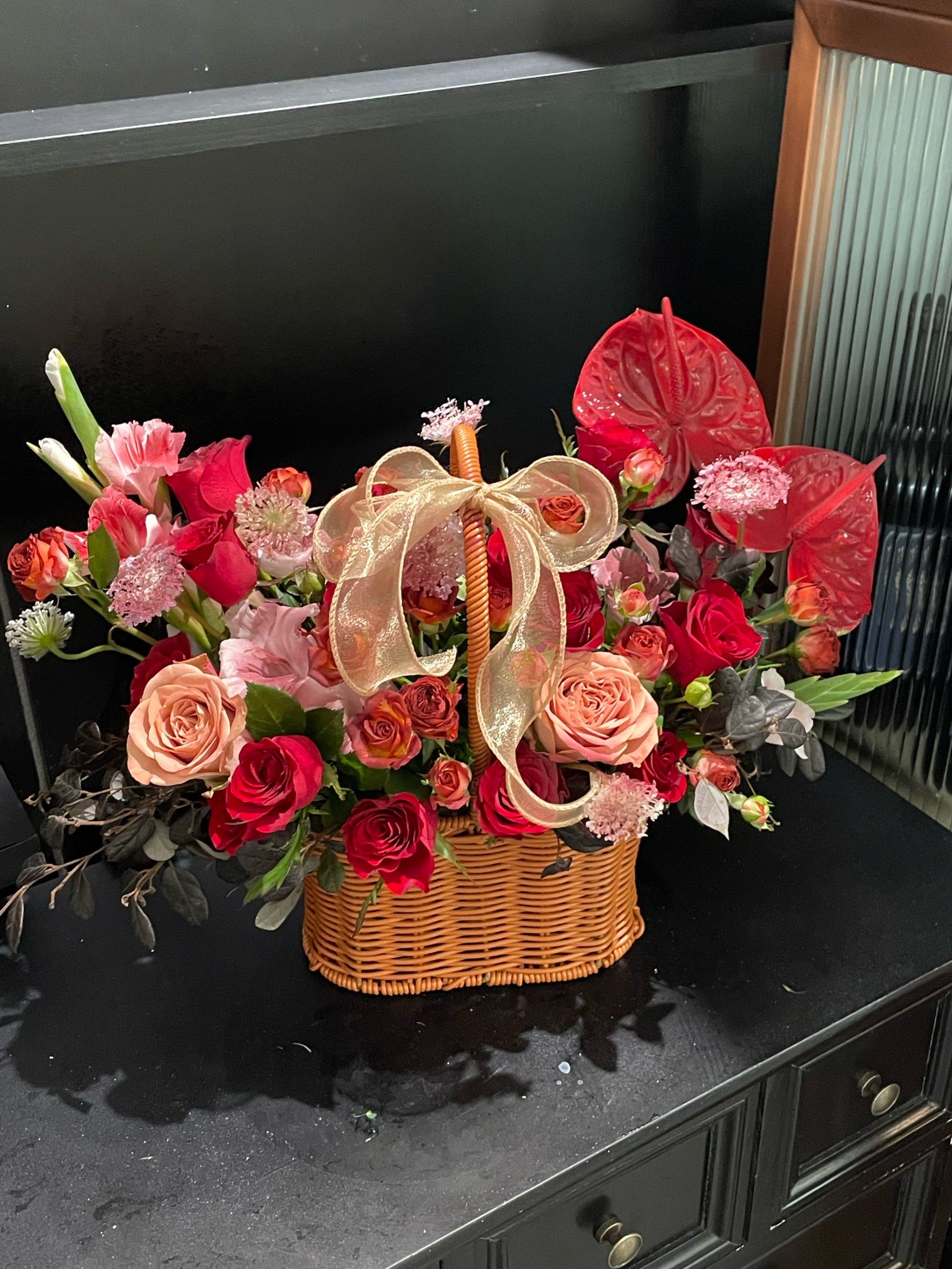 临平花店
#手提花篮
#花篮#红色系花篮
#开业花篮
#乔迁花束